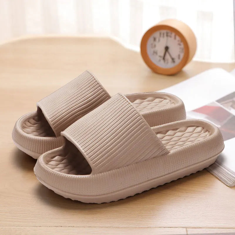 Chinelo nas nuvens - Conforto, elegância e maciez